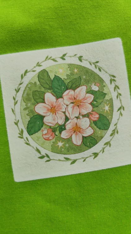 تیشرت زنانه نخ پنبه فری سایز طرح شکوفه رنگ سبز