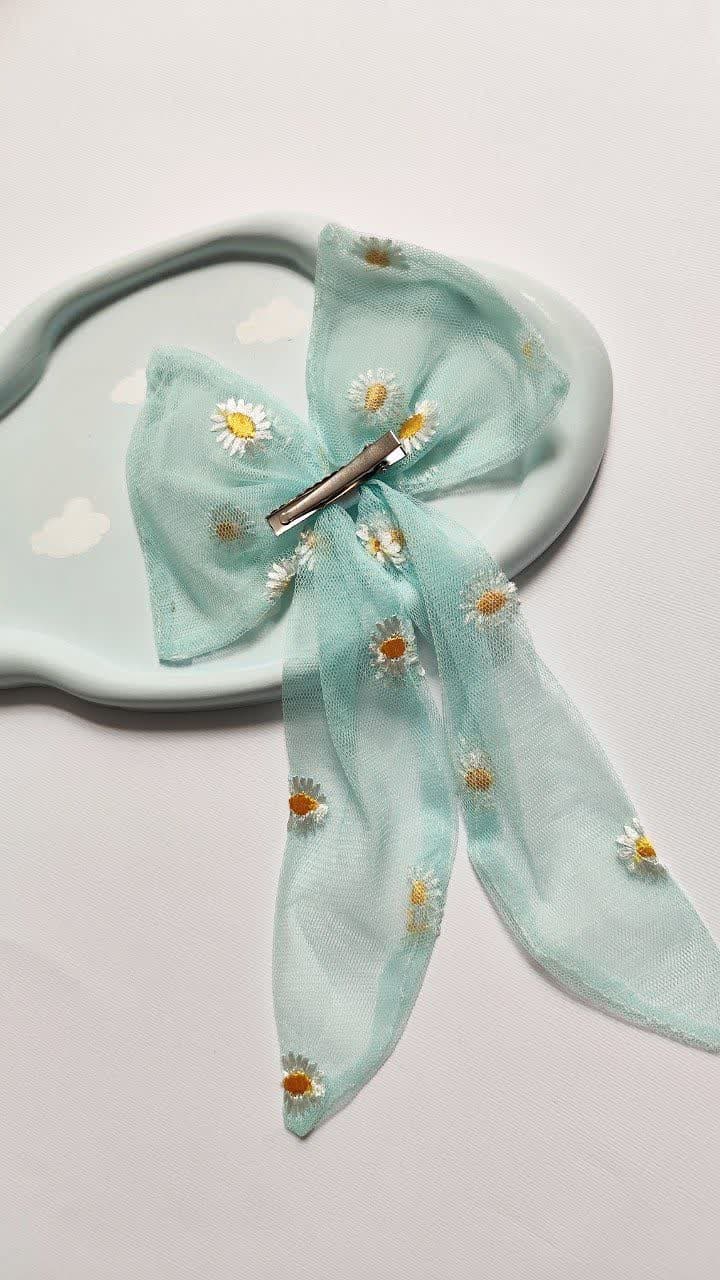 گیره مو زنانه طرح پاپیون و بابونه