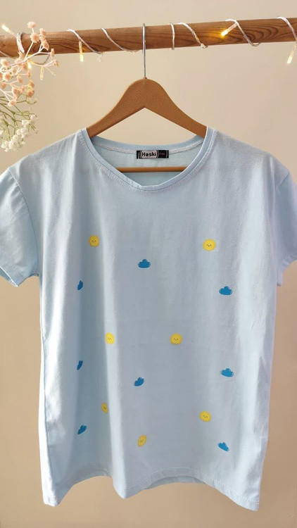 تیشرت زنانه نخ پنبه فری سایز طرح ابر و خورشید