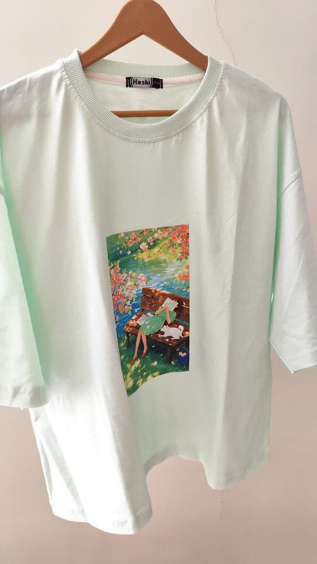 تیشرت زنانه نخ پنبه فری سایز طرح دختر در طبیعت