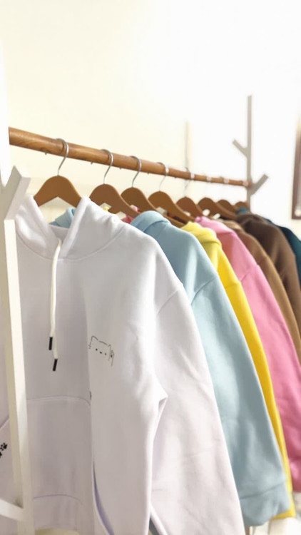 هودی زنانه گرم با طرح و رنگهای مختلف