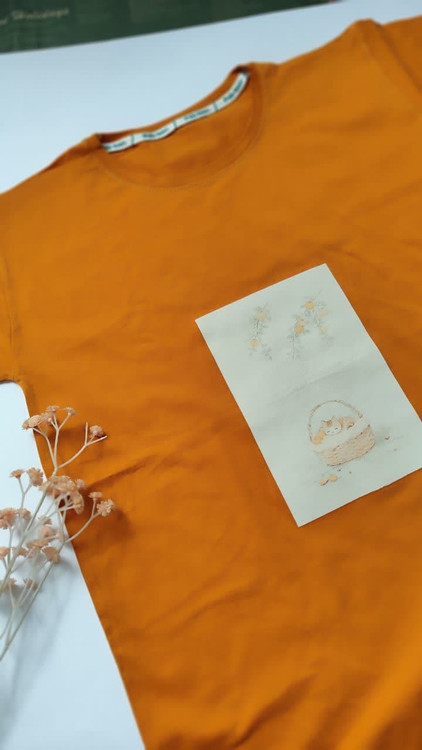 تیشرت زنانه نخ پنبه فری سایز طرح پیشی کیوت