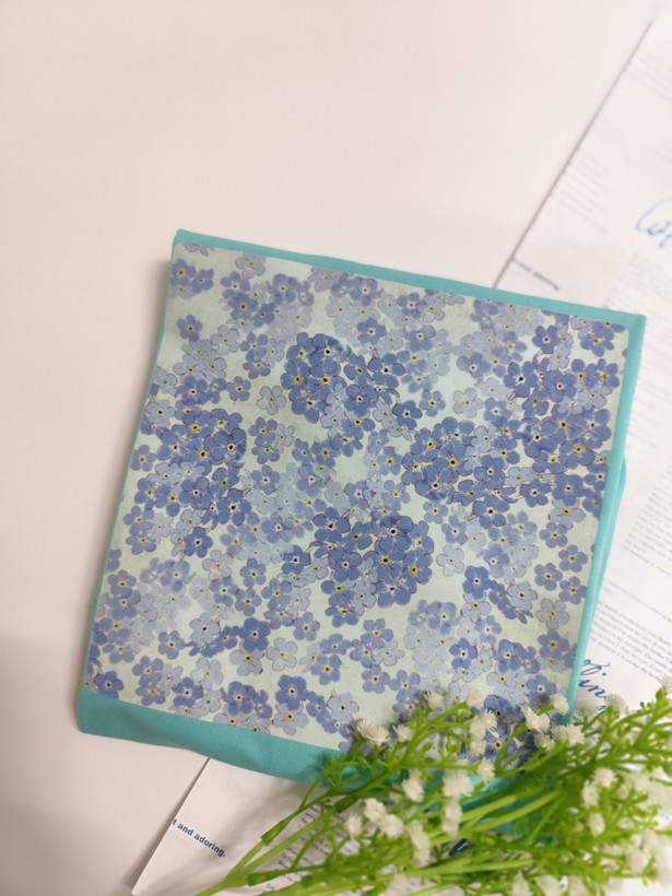 تیشرت زنانه نخ پنبه فری سایز طرح شکوفه ریز